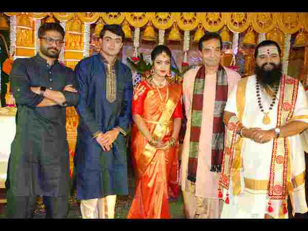 ಧಾರಾವಾಹಿ ತಂಡ 