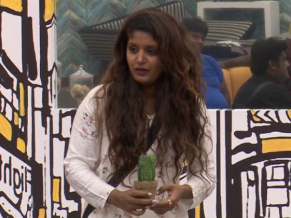 ರಶ್ಮಿಗೆ ಸಿಕ್ತು ಪಾಪಸ್ ಕಳ್ಳಿ.! ರಶ್ಮಿಗೆ ಸಿಕ್ತು ಪಾಪಸ್ ಕಳ್ಳಿ.!