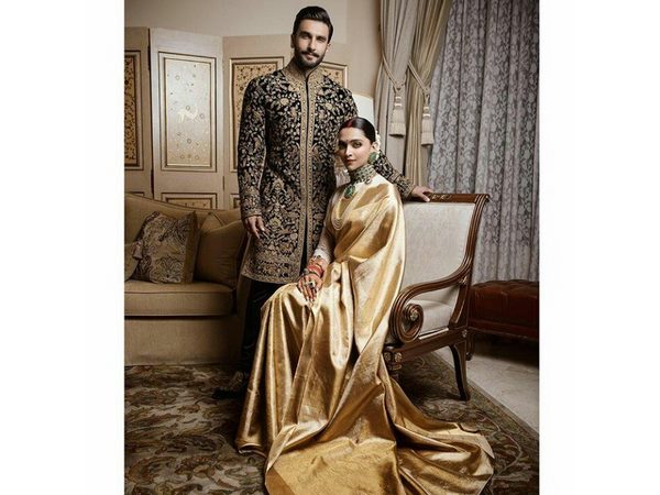 ರಾಯಲ್ ಲುಕ್ ನಲ್ಲಿ ನವ ಜೋಡಿ ರಾಯಲ್ ಲುಕ್ ನಲ್ಲಿ ನವ ಜೋಡಿ