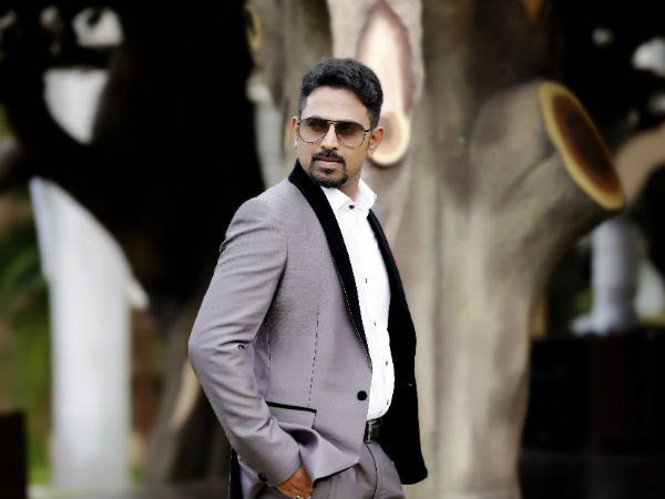 Jagath Kiladi Review - Times of India