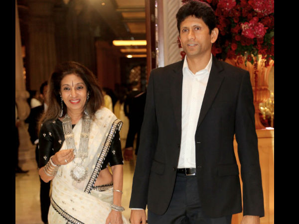 ಪತ್ನಿ ಜೊತೆಗೆ ಬಂದಿದ್ದ ವೆಂಕಟೇಶ್ ಪ್ರಸಾದ್ ಪತ್ನಿ ಜೊತೆಗೆ ಬಂದಿದ್ದ ವೆಂಕಟೇಶ್ ಪ್ರಸಾದ್