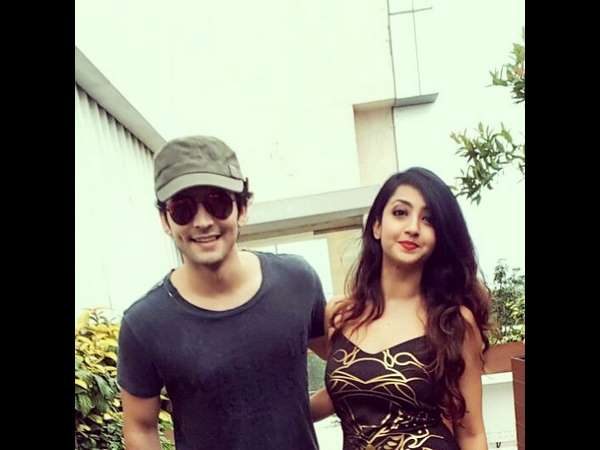 ಚಿತ್ರರಂಗದ ಗಣ್ಯರಿಗೆ ಪಾರ್ಟಿ