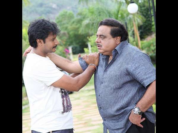 ಕಣ್ಣಲ್ಲಿ ನೀರು ಬಂತು