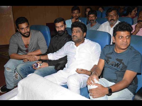 ತಂದೆಗೆ ತಕ್ಕ ಮಗ ಅಭಿಷೇಕ್