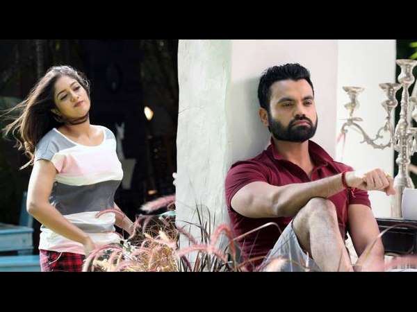 ಇರುವುದೆಲ್ಲವ ಬಿಟ್ಟು ಇರುವುದೆಲ್ಲವ ಬಿಟ್ಟು