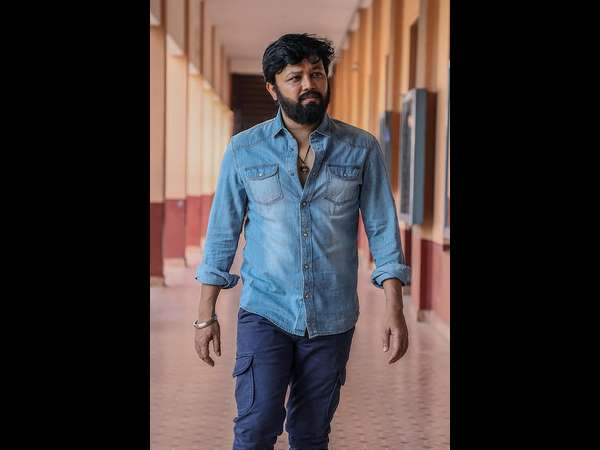 ಗಡ್ಡ ಬಿಟ್ಟ ಗೋಲ್ಡನ್ ಸ್ಟಾರ್