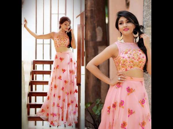 ಅರ್ಧಕ್ಕೆ ನಿಂತು ಹೋಗಿದ್ದ ಚಿತ್ರ ಅರ್ಧಕ್ಕೆ ನಿಂತು ಹೋಗಿದ್ದ ಚಿತ್ರ