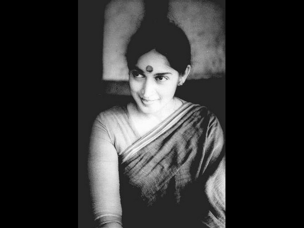 ಸ್ನೇಹಲತಾ ಫರ್ನಾಂಡಿಸ್ ಸ್ನೇಹಿತೆ ಸ್ನೇಹಲತಾ ಫರ್ನಾಂಡಿಸ್ ಸ್ನೇಹಿತೆ