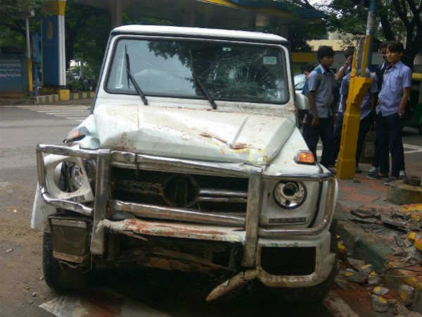 ಪಾರ್ಟಿಯಲ್ಲಿ ಗಾಂಜಾ ಸೇವನೆ