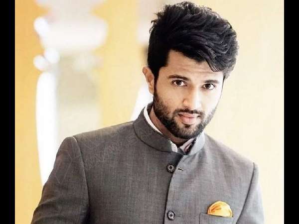 ಎಂಟು ವರ್ಷದ ಮಗುವಿನ ತಂದೆ ಎಂಟು ವರ್ಷದ ಮಗುವಿನ ತಂದೆ