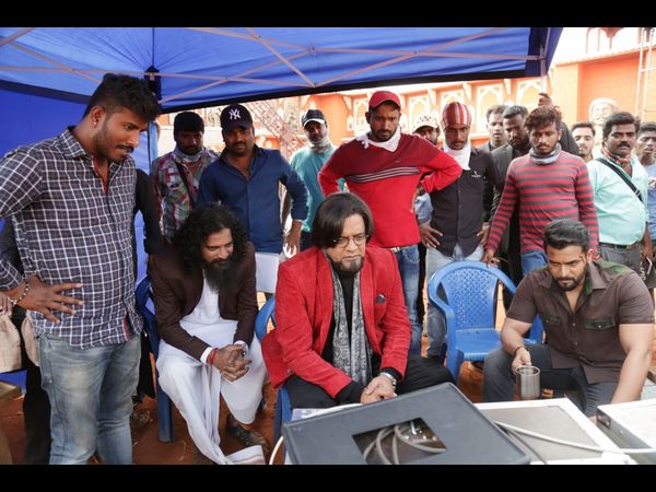 ವಿಭಿನ್ನ ಲುಕ್ ನಲ್ಲಿ ರವಿಶಂಕರ್ ಮಿಂಚಿಂಗ್ 