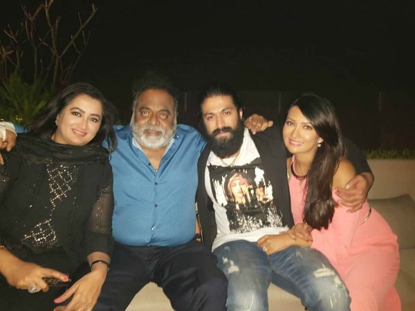 ಸುಮಲತಾಗೆ ಯಶ್ ಸಪೋರ್ಟ್?