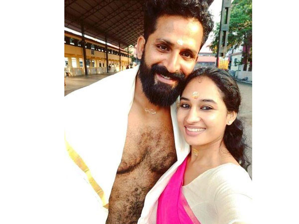 ಇಬ್ಬರಿಗೂ ಇದು ಎರಡನೇ ವಿವಾಹ ಇಬ್ಬರಿಗೂ ಇದು ಎರಡನೇ ವಿವಾಹ