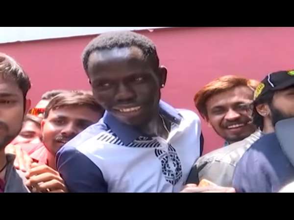 ಹೆಸರು 'ರೋಬೋ', ಊರು ಆಫ್ರಿಕಾ