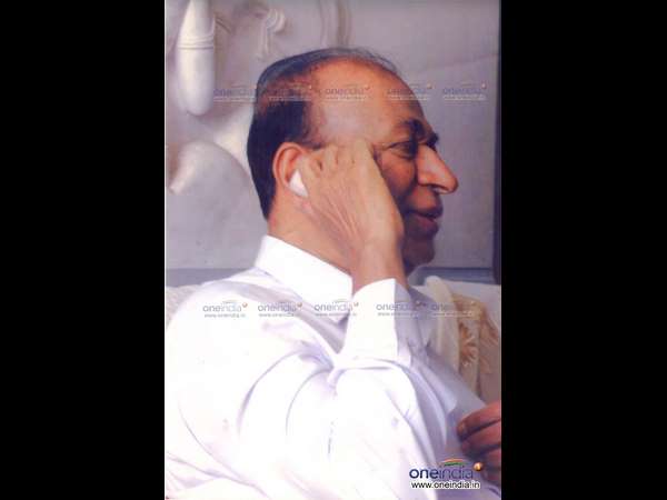 ನಟ ನಟಿಯರು ಬರುತ್ತಿದ್ದಾರೆ ಅನ್ನೋ ವಿಷಯ ಬಂತು 