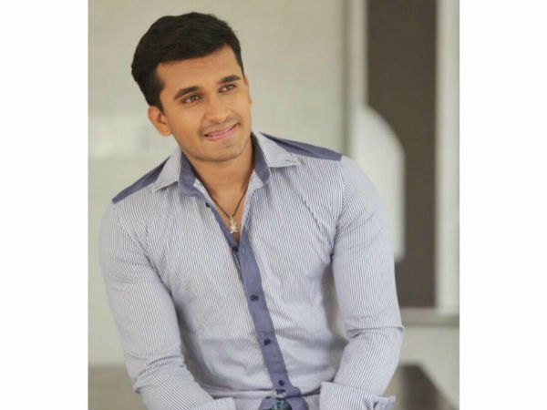 ಧೀರನ್ ರಾಮ್ ಕುಮಾರ್ ಧೀರನ್ ರಾಮ್ ಕುಮಾರ್