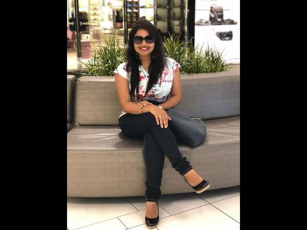 ನೀವೊಬ್ರು ಸಕಲಕಲಾ ಪಾರಂಗತೆ ಎನ್ನುವ ಬಗ್ಗೆ ಏನು ಹೇಳುತ್ತೀರಿ? ನೀವೊಬ್ರು ಸಕಲಕಲಾ ಪಾರಂಗತೆ ಎನ್ನುವ ಬಗ್ಗೆ ಏನು ಹೇಳುತ್ತೀರಿ?