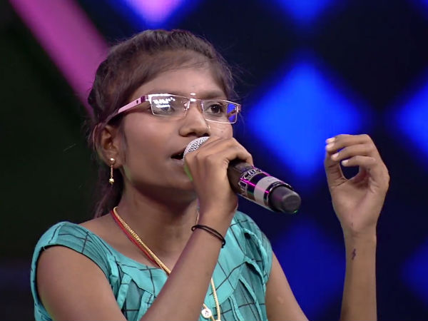 ಓದು, ಕೆಲಸ ಎರಡನ್ನೂ ನೀಡುತ್ತೇವೆ ಎಂದ ಹಂಸಲೇಖ ಓದು, ಕೆಲಸ ಎರಡನ್ನೂ ನೀಡುತ್ತೇವೆ ಎಂದ ಹಂಸಲೇಖ