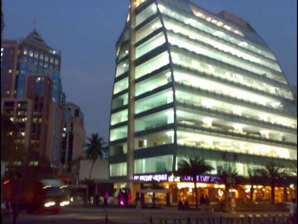 Kannada Famous Lyricist Kaviraj Tweets About VG Siddhartha And Vijay Malya Kannada Famous Lyricist Kaviraj Tweets About VG Siddhartha And Vijay Malya