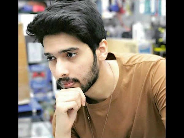 ನಿಮ್ಮ ಗರ್ಲ್ ಫ್ರೆಂಡ್ ಯಾರು? ನಿಮ್ಮ ಗರ್ಲ್ ಫ್ರೆಂಡ್ ಯಾರು?