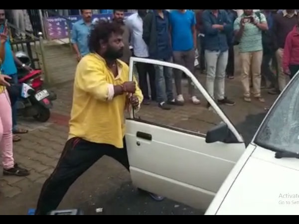 ಚಿಕಿತ್ಸೆನಾ, ಪ್ರಚಾರನಾ?