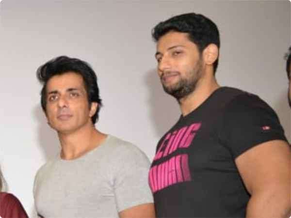 ಸೋನು ಸೂದ್, ದ್ಯಾನೀಶ್ ದೂರದಿಂದ ಬರ್ತಾರೆ