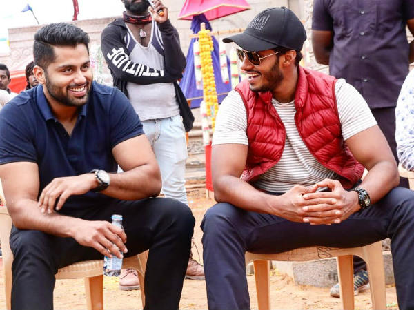 ಇಬ್ಬರ ಸ್ನೇಹಕ್ಕೆ ಯಾರ ಕಣ್ಣು ಬೀಳದಿರಲಿ ಇಬ್ಬರ ಸ್ನೇಹಕ್ಕೆ ಯಾರ ಕಣ್ಣು ಬೀಳದಿರಲಿ