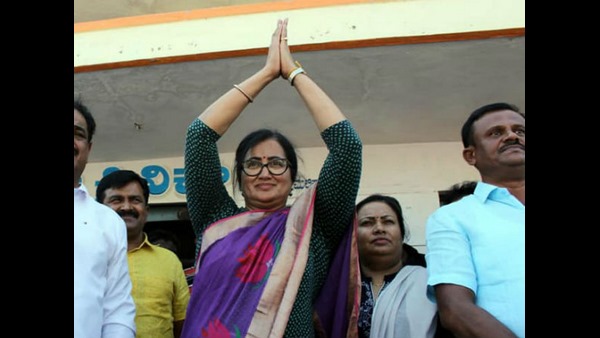 ರಾಜಕೀಯಕ್ಕೆ ಧುಮುಕಿದ ಸುಮಲತಾ