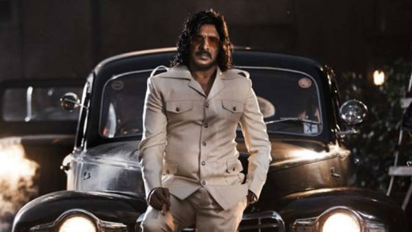 director-r-chandru-in-hyderabad-for-kabja-shooting-set