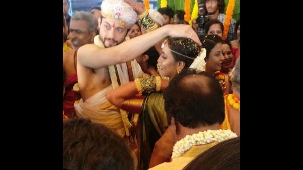 ಲವ್ ಕಮ್ ಅರೇಂಜ್ಡ್ ಮ್ಯಾರೇಜ್ ಲವ್ ಕಮ್ ಅರೇಂಜ್ಡ್ ಮ್ಯಾರೇಜ್