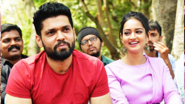 ಪ್ರೇಕ್ಷಕರು ಒಗ್ಗಿಕೊಳ್ಳಬೇಕಾದ ಅನಿವಾರ್ಯತೆ 