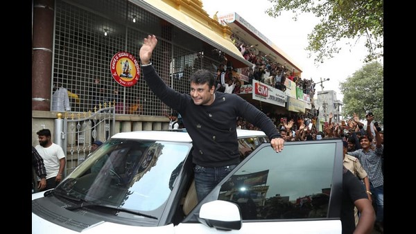 ಮುನಿಸಿಕೊಂಡಿರುವ ವಾಲ್ಮೀಕಿ ಸಮುದಾಯ