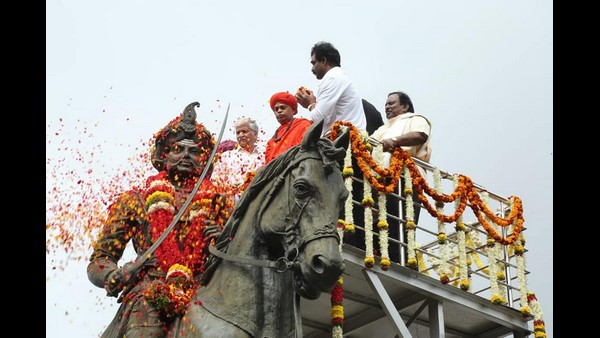 ಫೇಸ್ ಬುಕ್ ನಲ್ಲಿ ಪೋಸ್ಟ್