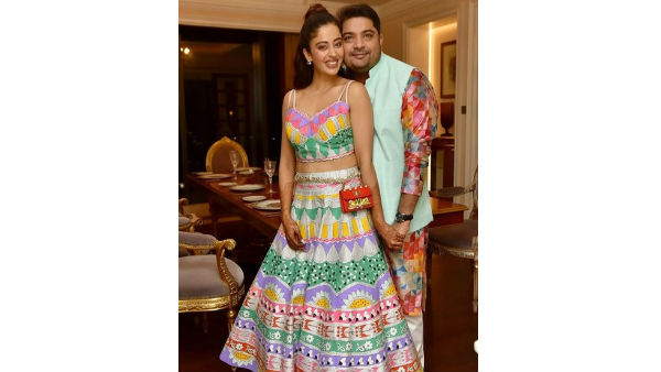 ಮೆಹಂದಿ ಮತ್ತು ಸಂಗೀತ ಕಾರ್ಯಕ್ರಮ ಮೆಹಂದಿ ಮತ್ತು ಸಂಗೀತ ಕಾರ್ಯಕ್ರಮ