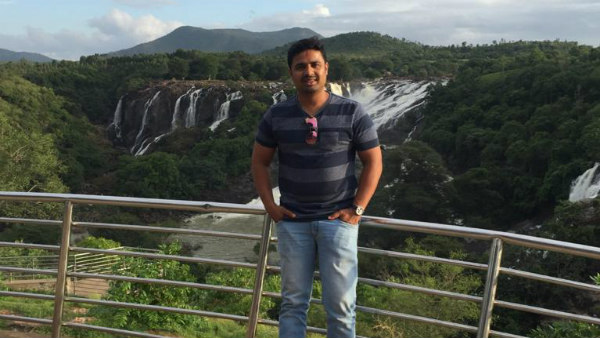 ಪ್ರಚಾರಕ್ಕಾಗಿ ಹೀಗೆ ಮಾಡುತ್ತಿದ್ದಾರೆ ಪ್ರಚಾರಕ್ಕಾಗಿ ಹೀಗೆ ಮಾಡುತ್ತಿದ್ದಾರೆ