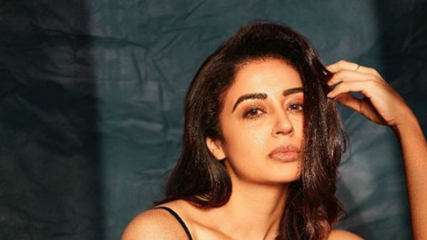 ಕಿರುತೆರೆಯಲ್ಲಿ ನೇಹಾ ಪೇಂಡ್ಸೆ ಫೇಮಸ್ ಕಿರುತೆರೆಯಲ್ಲಿ ನೇಹಾ ಪೇಂಡ್ಸೆ ಫೇಮಸ್