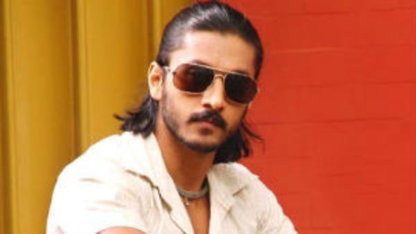 ಭಾವಿ ಪತ್ನಿಗೆ ಕನ್ನಡ ಕಲಿಸುತ್ತಿರುವ ಚೇತನ್