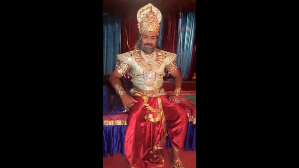  ಇದುವರೆಗೆ ನೀವು ಯಾವೆಲ್ಲ ಸ್ಟಾರ್ ಚಿತ್ರಗಳಲ್ಲಿ ಪೋಷಕ ನಟರಾಗಿದ್ದೀರಿ?