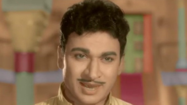 ಅಣ್ಣಾವ್ರನ್ನು ಒಪ್ಪಿಸಿದ ವರದಪ್ಪ ಅಣ್ಣಾವ್ರನ್ನು ಒಪ್ಪಿಸಿದ ವರದಪ್ಪ