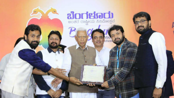 ರಾಜ್ಯಪಾಲರಿಂದ ಪ್ರಶಸ್ತಿ
