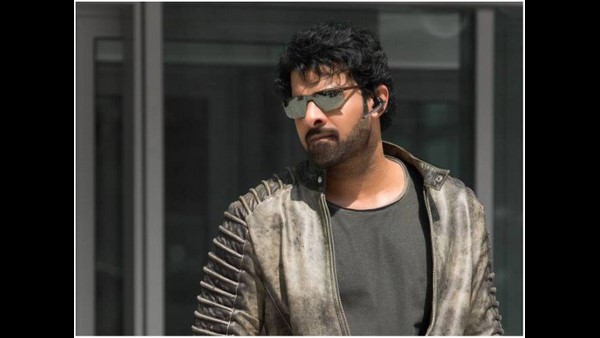 ಎರಡು ಸಿನಿಮಾಗಳಲ್ಲಿ ಬ್ಯುಸಿಯಾಗಿರುವ ಪ್ರಭಾಸ್