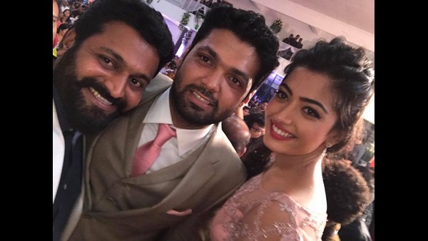 ಅವರೂ ಇದೇ ಮಾದರಿಯ ಆಫರ್ ನೀಡಿದ್ದಾರೆ ಅವರೂ ಇದೇ ಮಾದರಿಯ ಆಫರ್ ನೀಡಿದ್ದಾರೆ