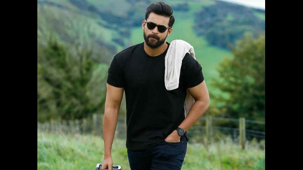 ತೆಲುಗಿನಲ್ಲಿ ಪರಭಾಷಿಕ ನಾಯಕರು ತೆಲುಗಿನಲ್ಲಿ ಪರಭಾಷಿಕ ನಾಯಕರು