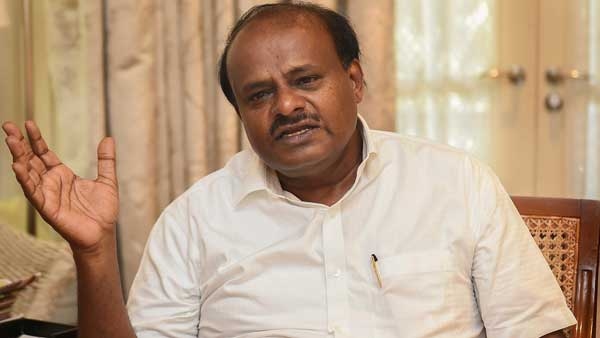 ಕುಮಾರಸ್ವಾಮಿ ಖಾಲಿ ಚೆಕ್ ನೀಡಿ, ಚಿತ್ರದ ರೈಟ್ಸ್ ಗೆ ಪ್ರಯತ್ನಿಸಿದ್ದರು ಕುಮಾರಸ್ವಾಮಿ ಖಾಲಿ ಚೆಕ್ ನೀಡಿ, ಚಿತ್ರದ ರೈಟ್ಸ್ ಗೆ ಪ್ರಯತ್ನಿಸಿದ್ದರು