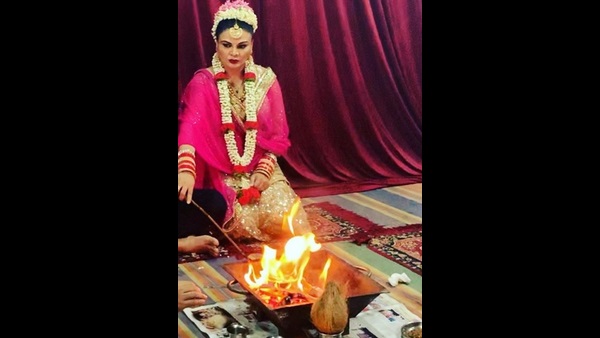 ಪತಿಯ ಮಾಹಿತಿ ಗುಟ್ಟಾಗಿಟ್ಟಿರುವ ನಟಿ ಪತಿಯ ಮಾಹಿತಿ ಗುಟ್ಟಾಗಿಟ್ಟಿರುವ ನಟಿ