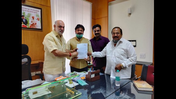 Film Organization Leaders Met Labour Minister And Gave Request Letter