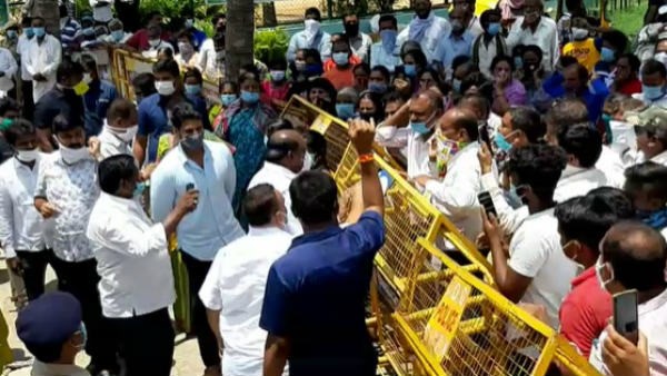 ಕಾರ್ಮಿಕ ಶ್ರಮದಿಂದ ಉಳಿದಿದೆ