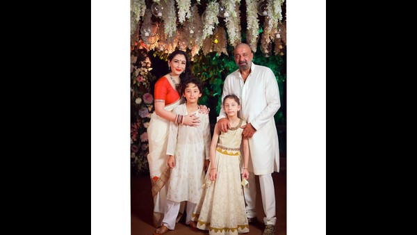 ದುಬೈನಲ್ಲಿ ಪತ್ನಿ-ಮಕ್ಕಳು, ಮುಂಬೈನಲ್ಲಿ ಸಂಜಯ್ ದತ್