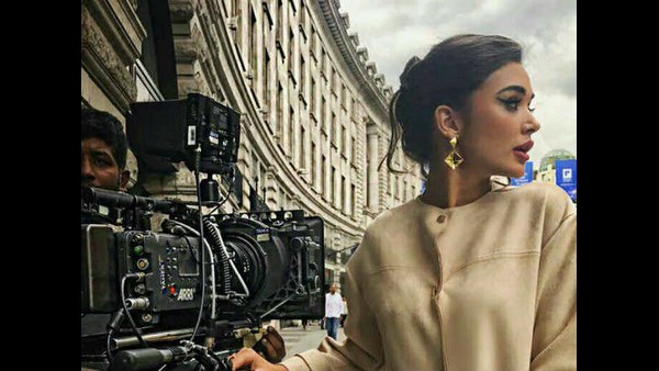 ಸಾಮಾಜಿಕ ಅಂತರ ಕಾಯ್ದುಕೊಂಡು ಚಿತ್ರೀಕರಣ