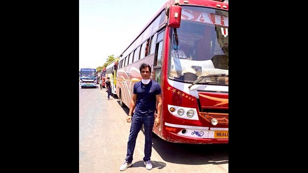 ಎರಡೂ ಸರ್ಕಾರದ ಅನುಮತಿ ಪಡೆದಿರುವ ನಟ ಎರಡೂ ಸರ್ಕಾರದ ಅನುಮತಿ ಪಡೆದಿರುವ ನಟ